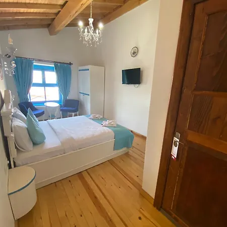 Mavi Hotel Adalar