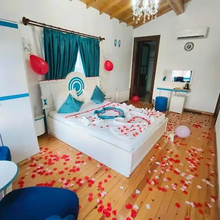Mavi Hotel