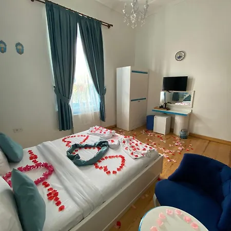 Mavi Hotel *